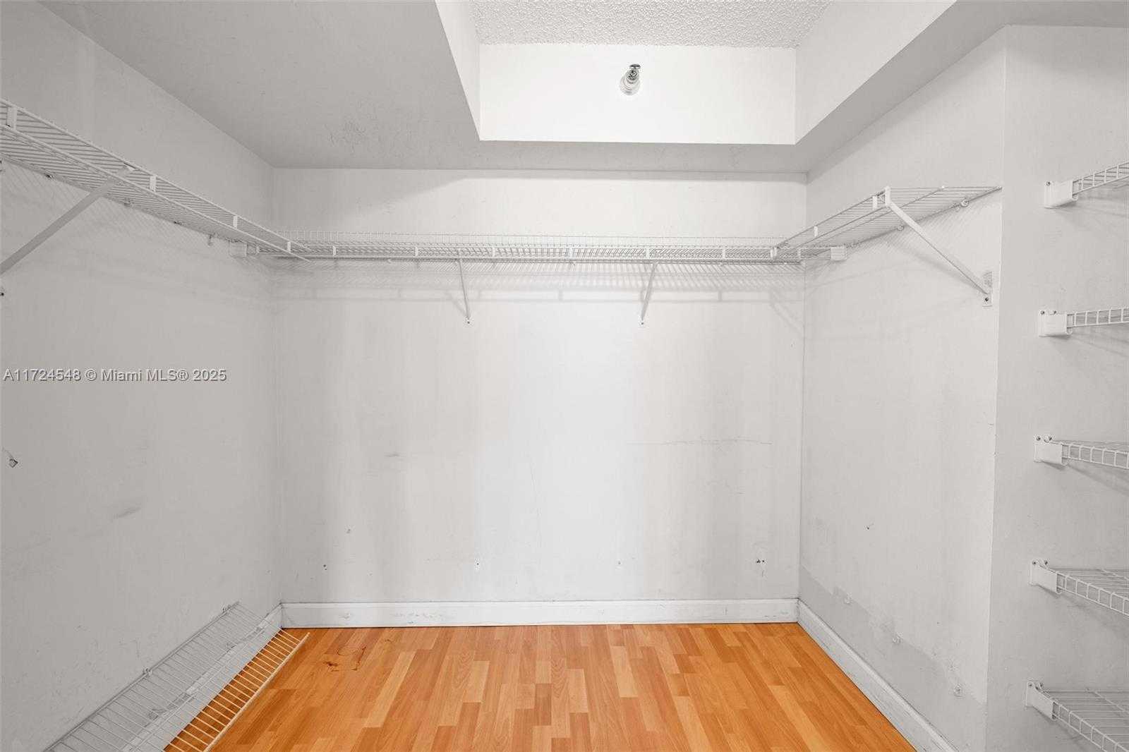 Small Image of 3530 MYSTIC POINTE DR #710, Aventura Number 28