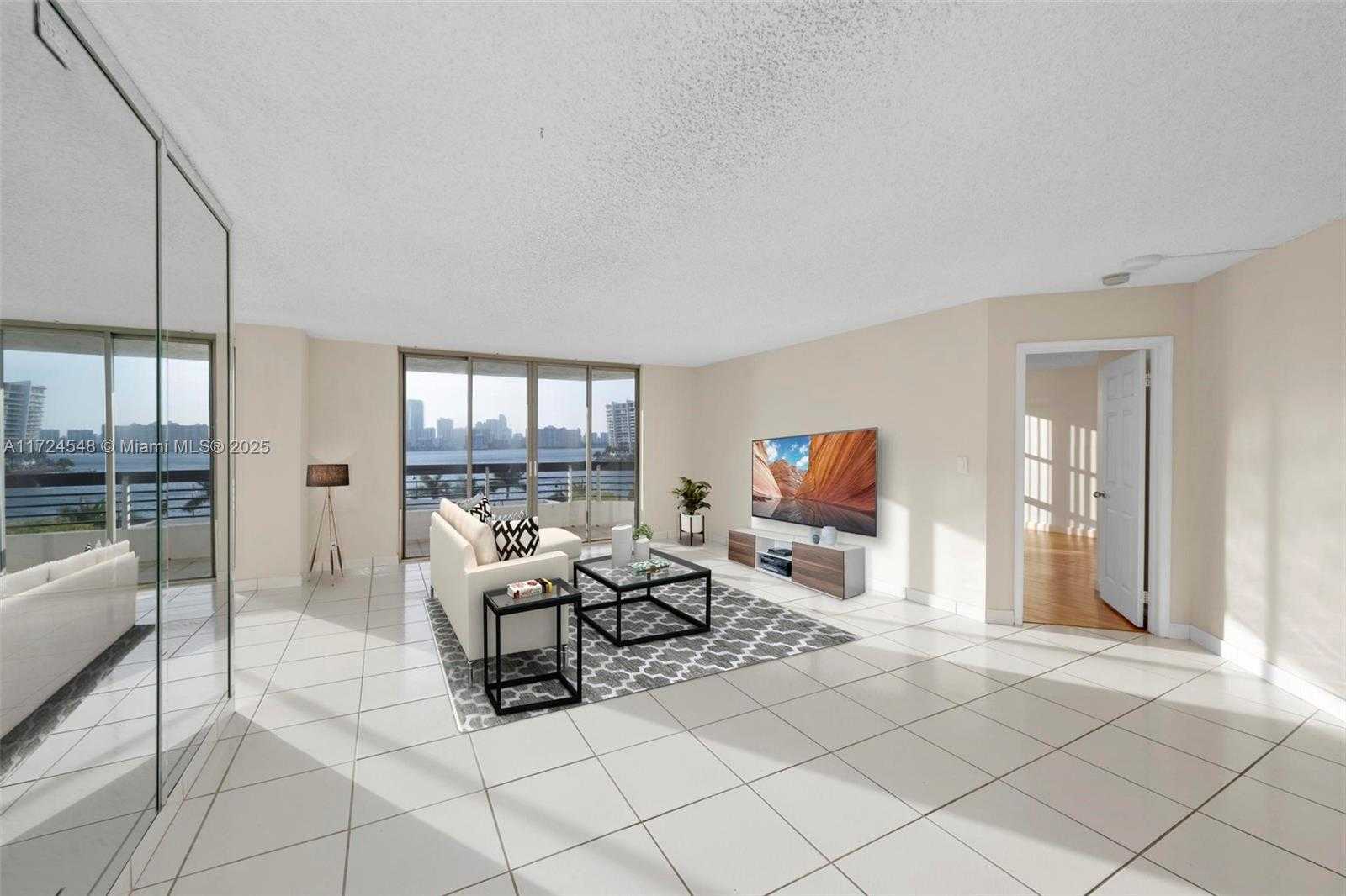 Small Image of 3530 MYSTIC POINTE DR #710, Aventura Number 3