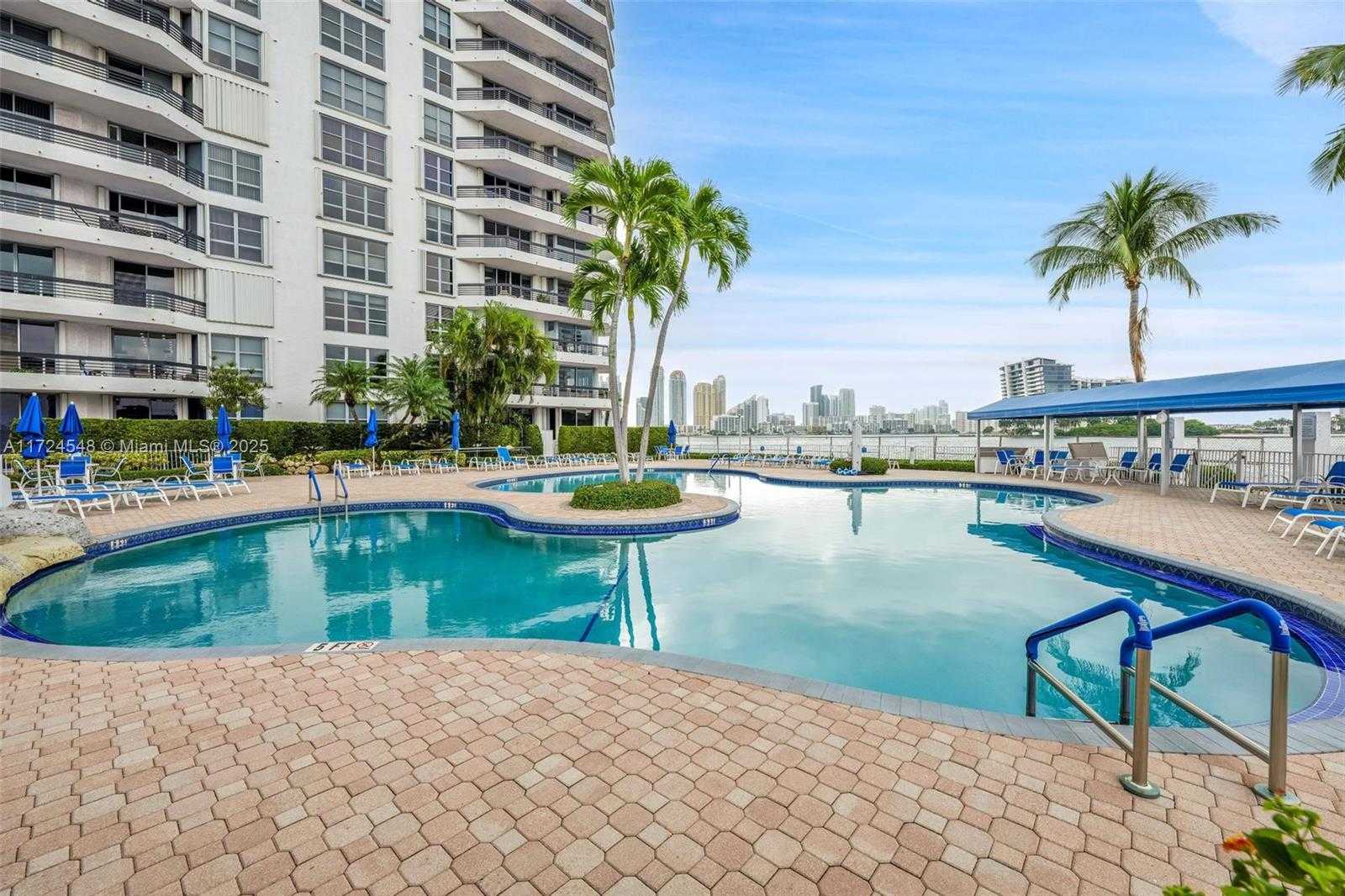 Small Image of 3530 MYSTIC POINTE DR #710, Aventura Number 30