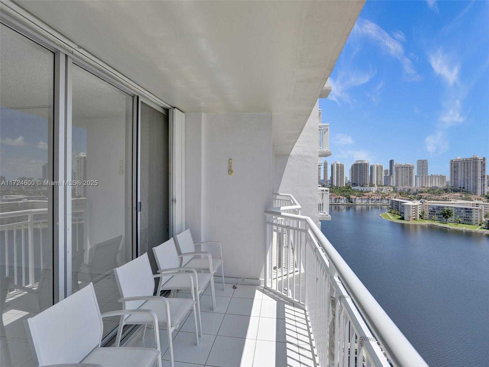 Small Image of 18071 BISCAYNE BLVD #1701, Aventura Number 17