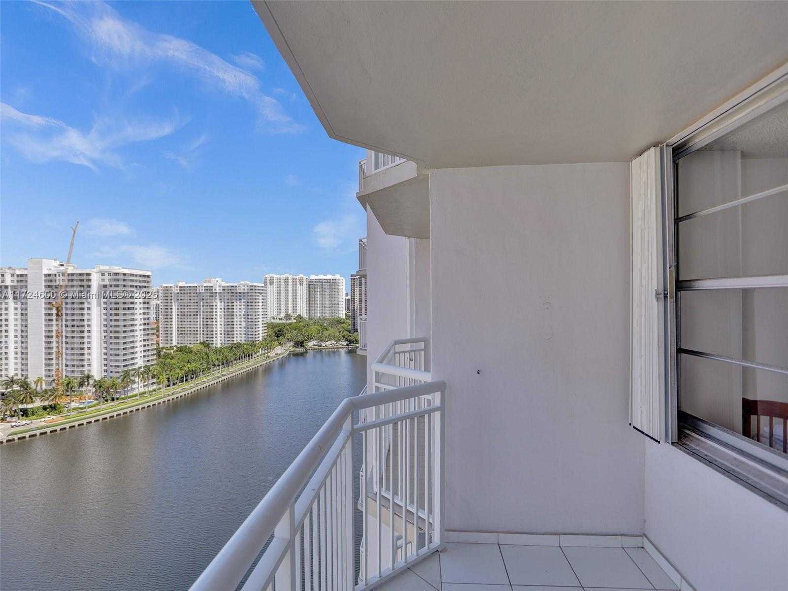 Small Image of 18071 BISCAYNE BLVD #1701, Aventura Number 38
