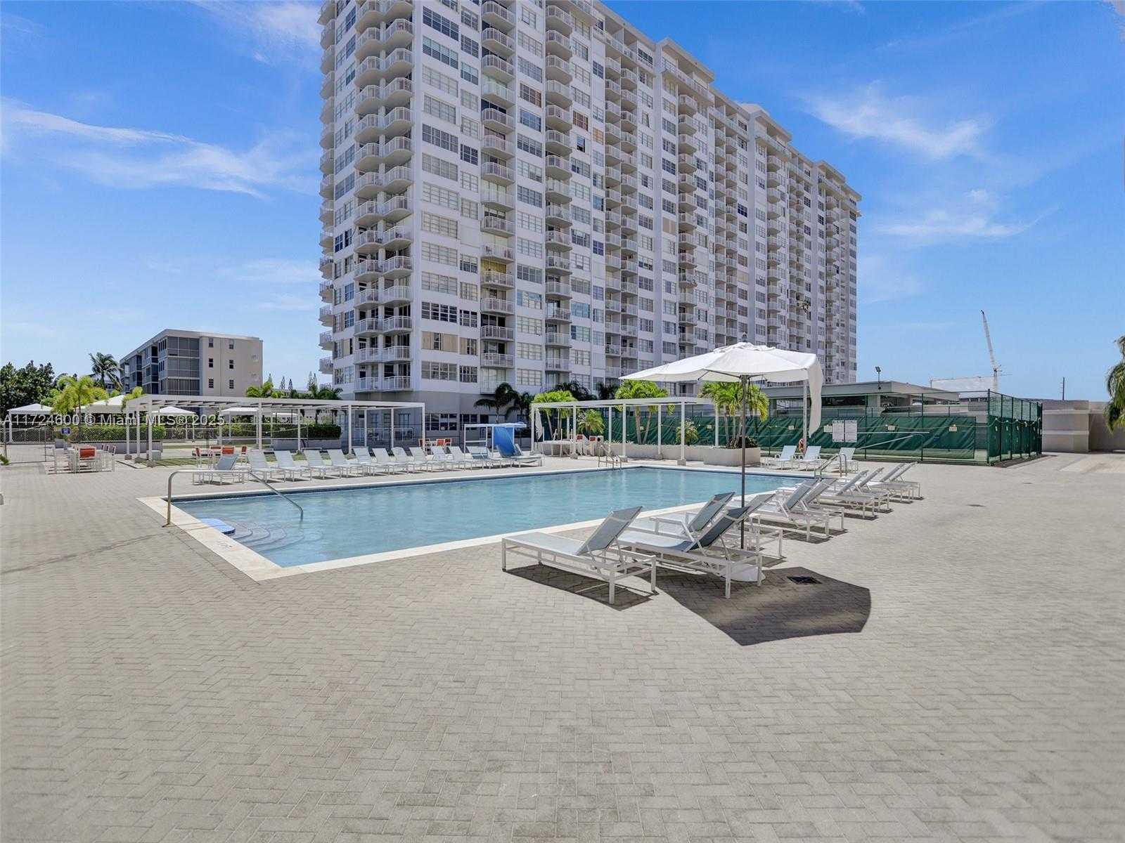 Small Image of 18071 BISCAYNE BLVD #1701, Aventura Number 43