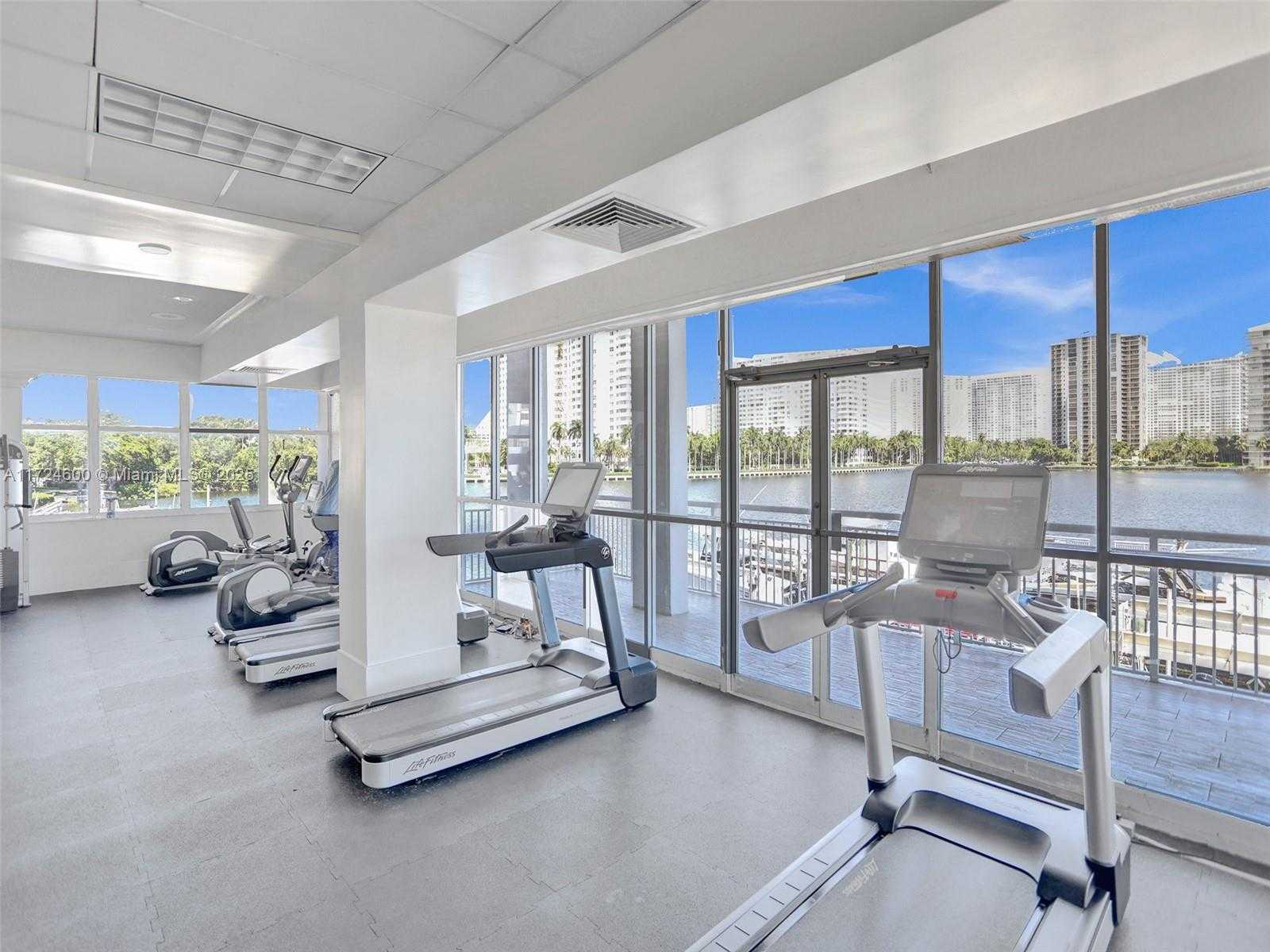 Small Image of 18071 BISCAYNE BLVD #1701, Aventura Number 46