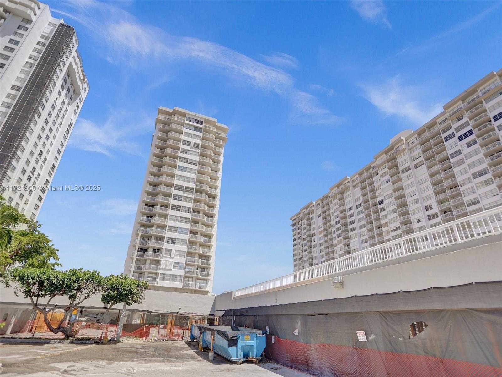 Small Image of 18071 BISCAYNE BLVD #1701, Aventura Number 50