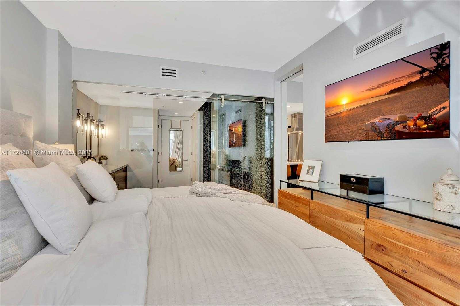 Small Image of 720 NORTH EAST 62ND ST #307, Miami Number 29
