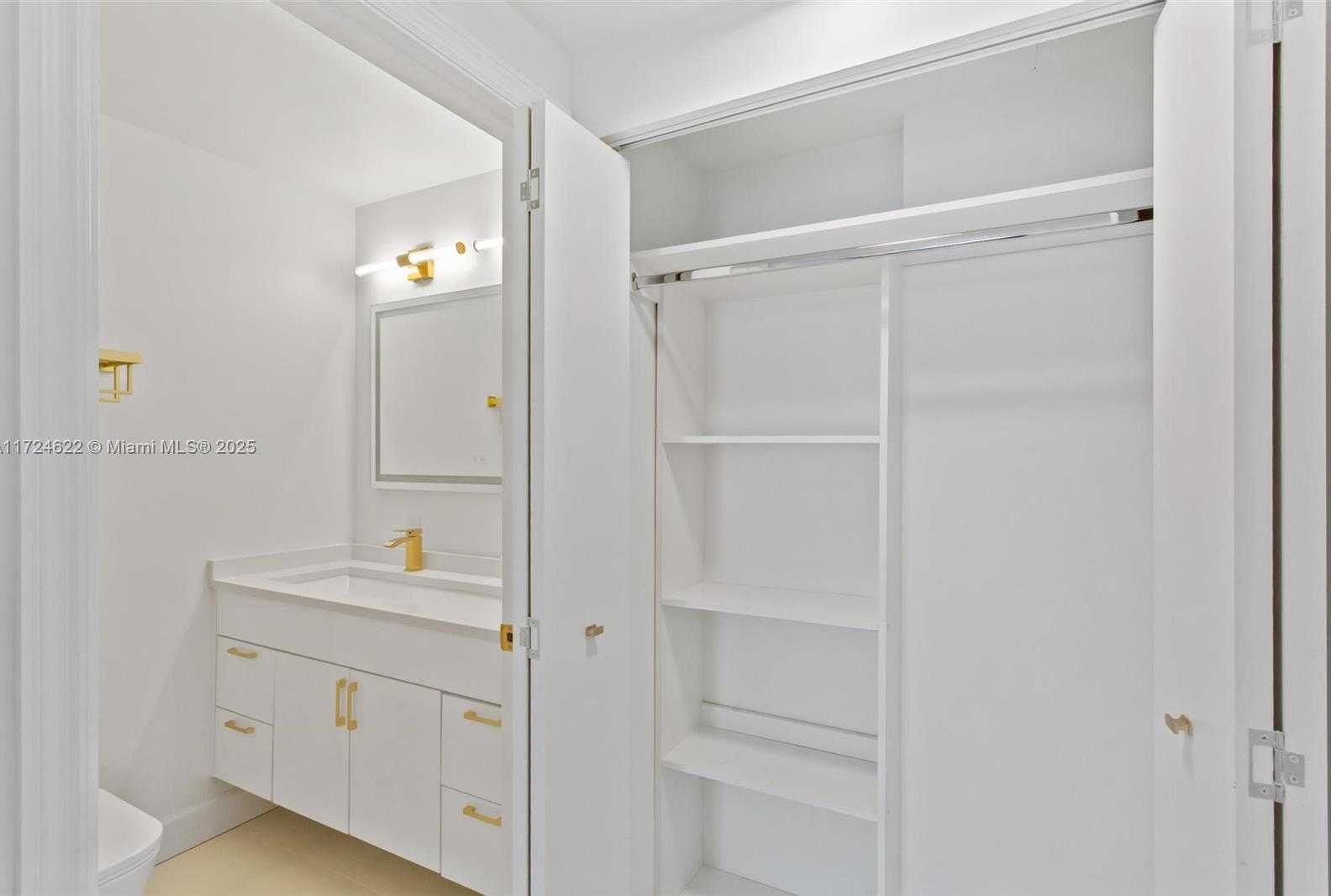 Small Image of 60 SOUTH WEST 13TH ST #4413, Miami Number 15