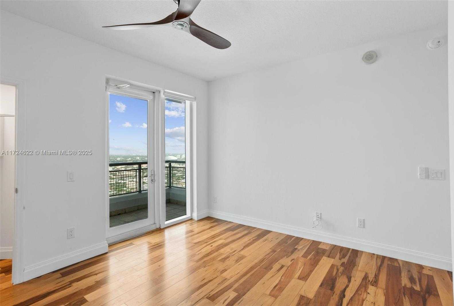 Small Image of 60 SOUTH WEST 13TH ST #4413, Miami Number 17
