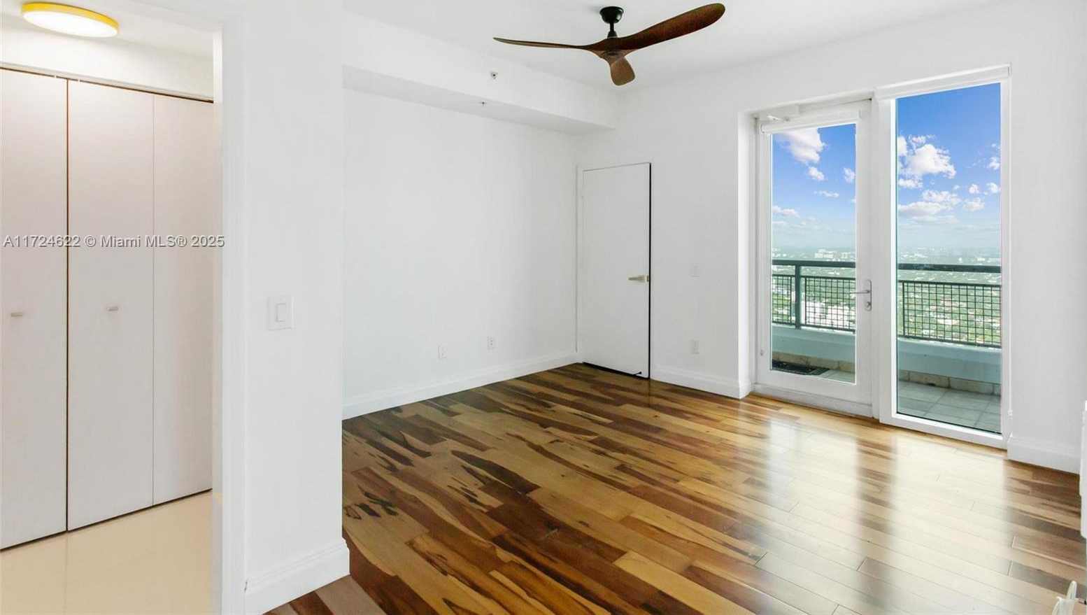 Small Image of 60 SOUTH WEST 13TH ST #4413, Miami Number 19