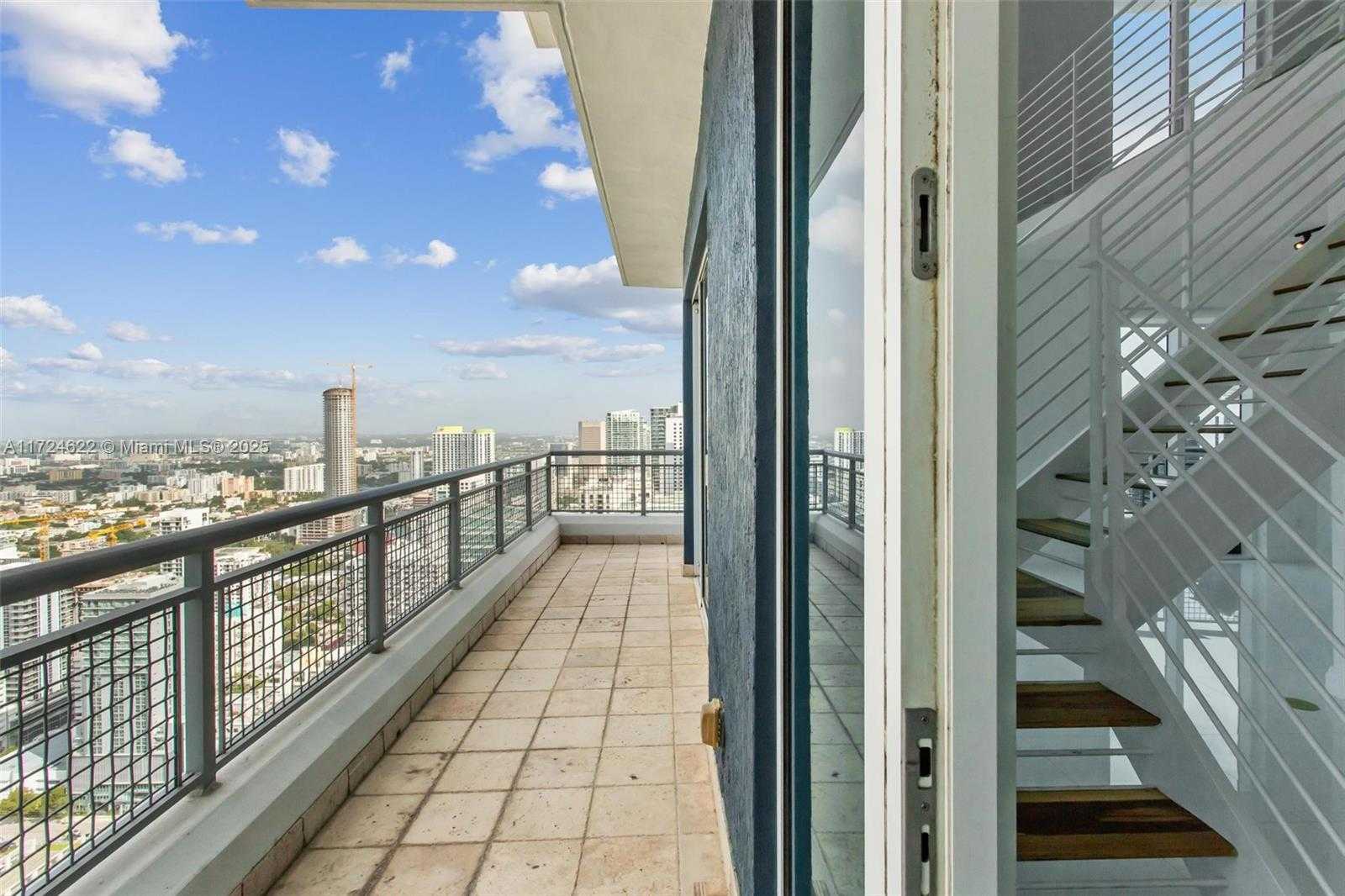 Small Image of 60 SOUTH WEST 13TH ST #4413, Miami Number 23