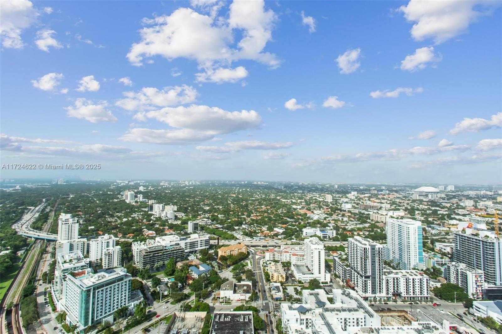 Small Image of 60 SOUTH WEST 13TH ST #4413, Miami Number 41