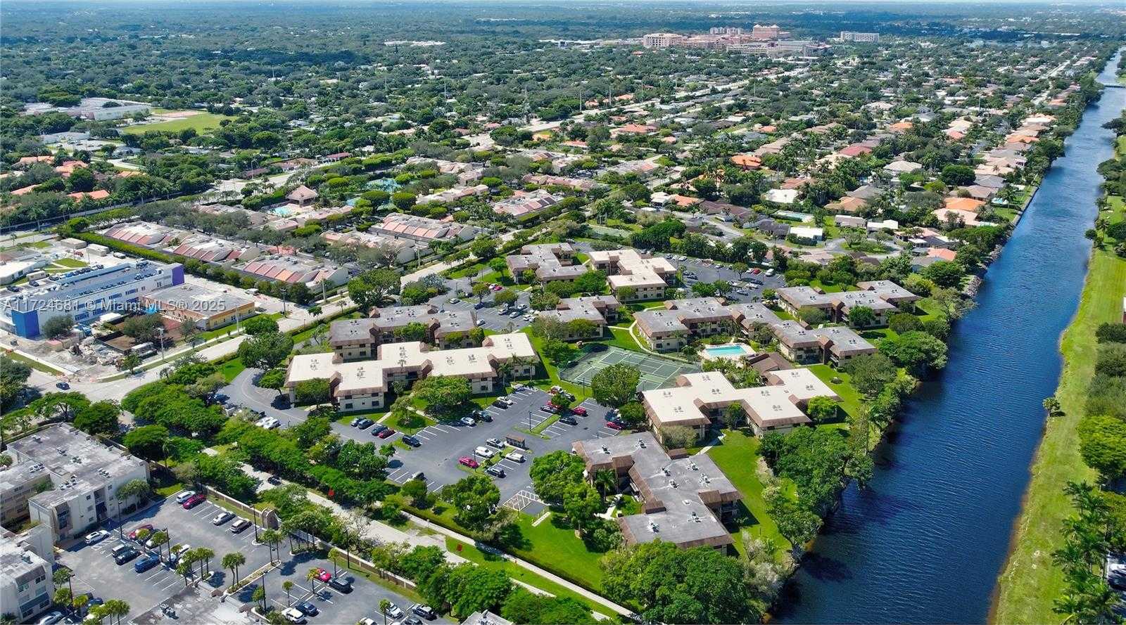 Small Image of 7935 SOUTH WEST 86TH ST #823, Miami Number 4