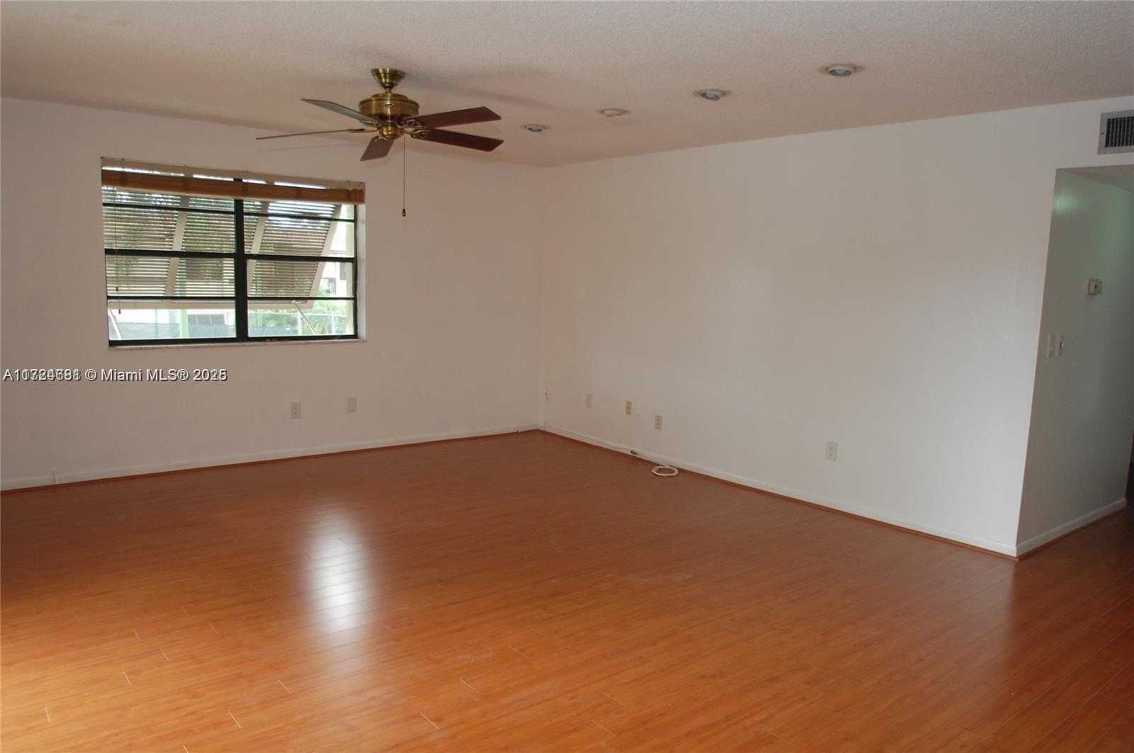 Small Image of 7935 SOUTH WEST 86TH ST #823, Miami Number 5