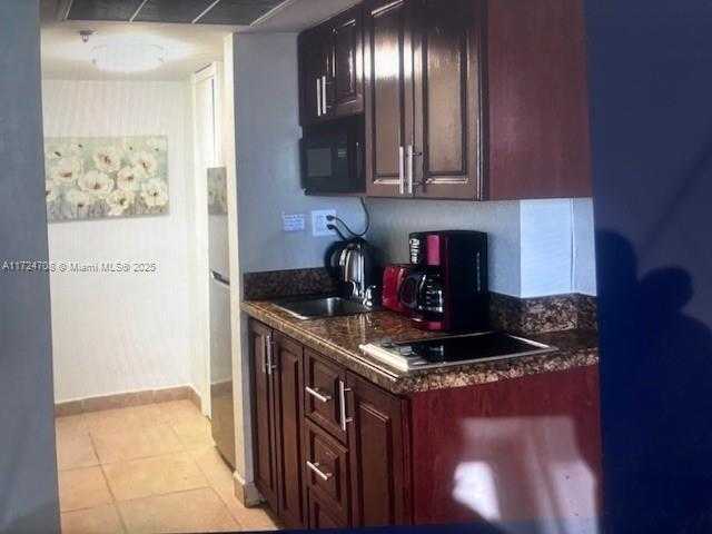 Small Image of 19201 COLLINS AVE #1009, Sunny Isles Beach Number 4
