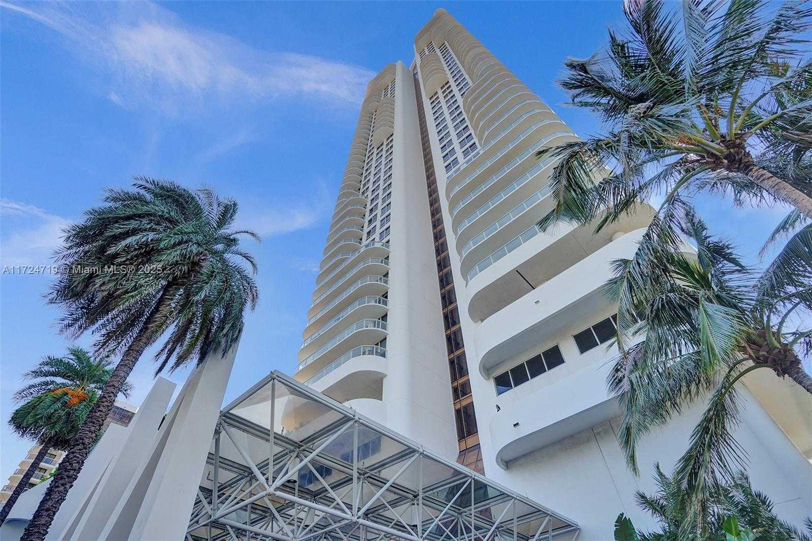 Small Image of 6365 COLLINS AVE #1909, Miami Beach Number 24