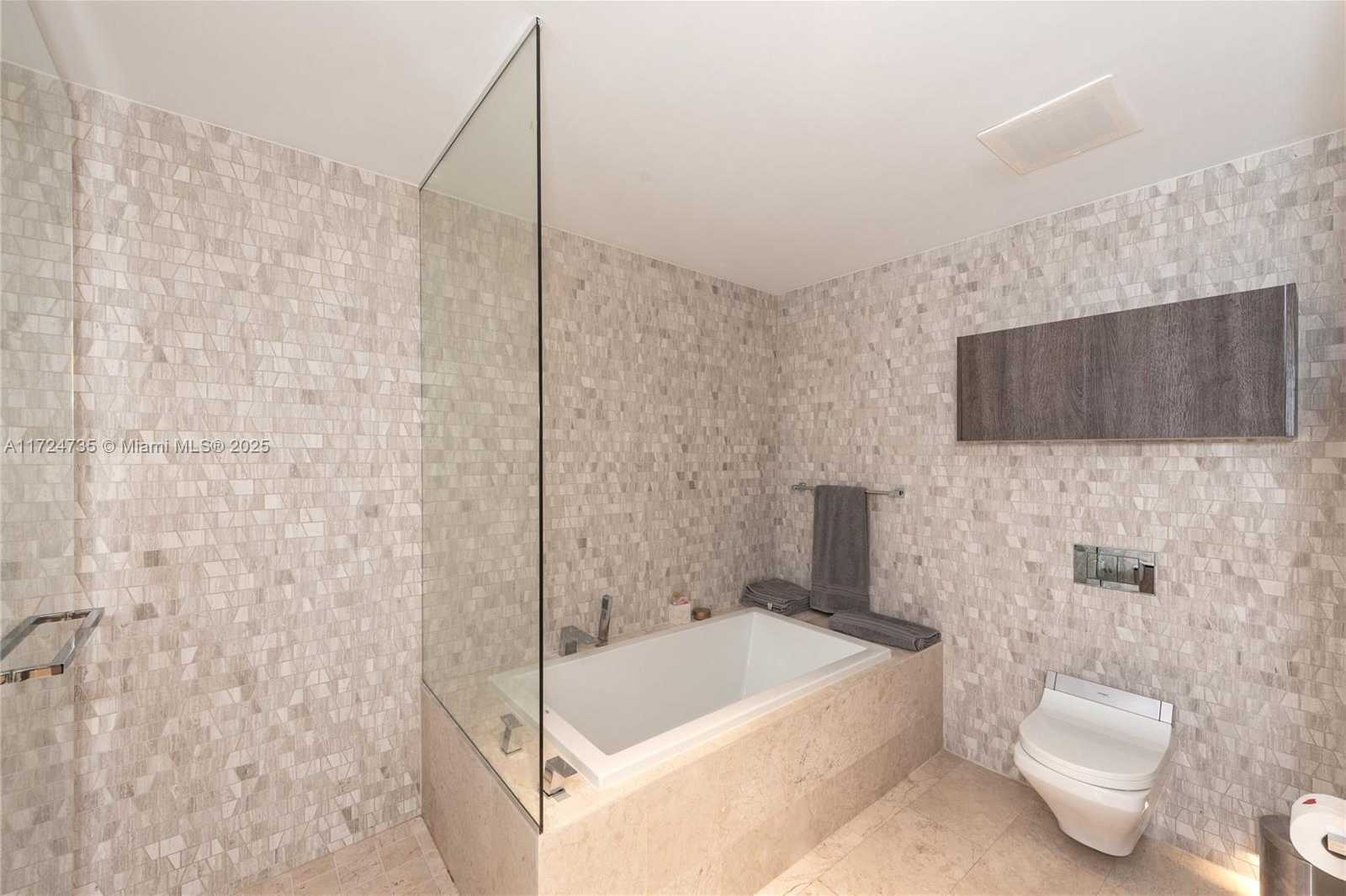 Small Image of 88 SOUTH WEST 7TH ST #3005, Miami Number 12