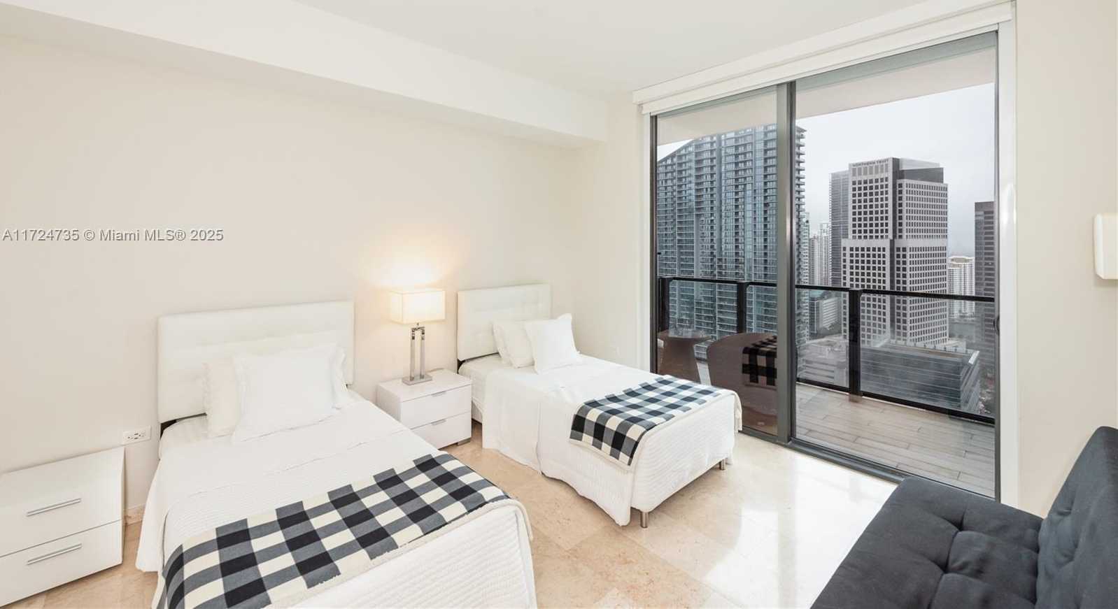 Small Image of 88 SOUTH WEST 7TH ST #3005, Miami Number 13