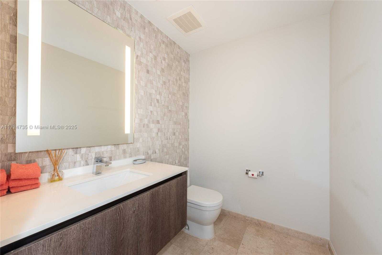 Small Image of 88 SOUTH WEST 7TH ST #3005, Miami Number 16