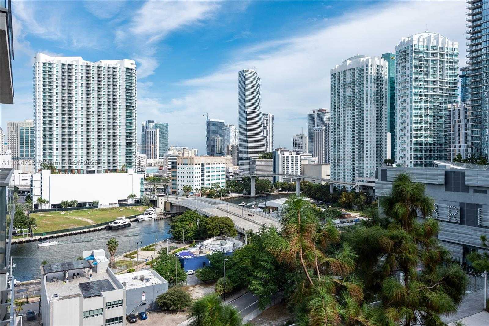 Small Image of 88 SOUTH WEST 7TH ST #3005, Miami Number 37