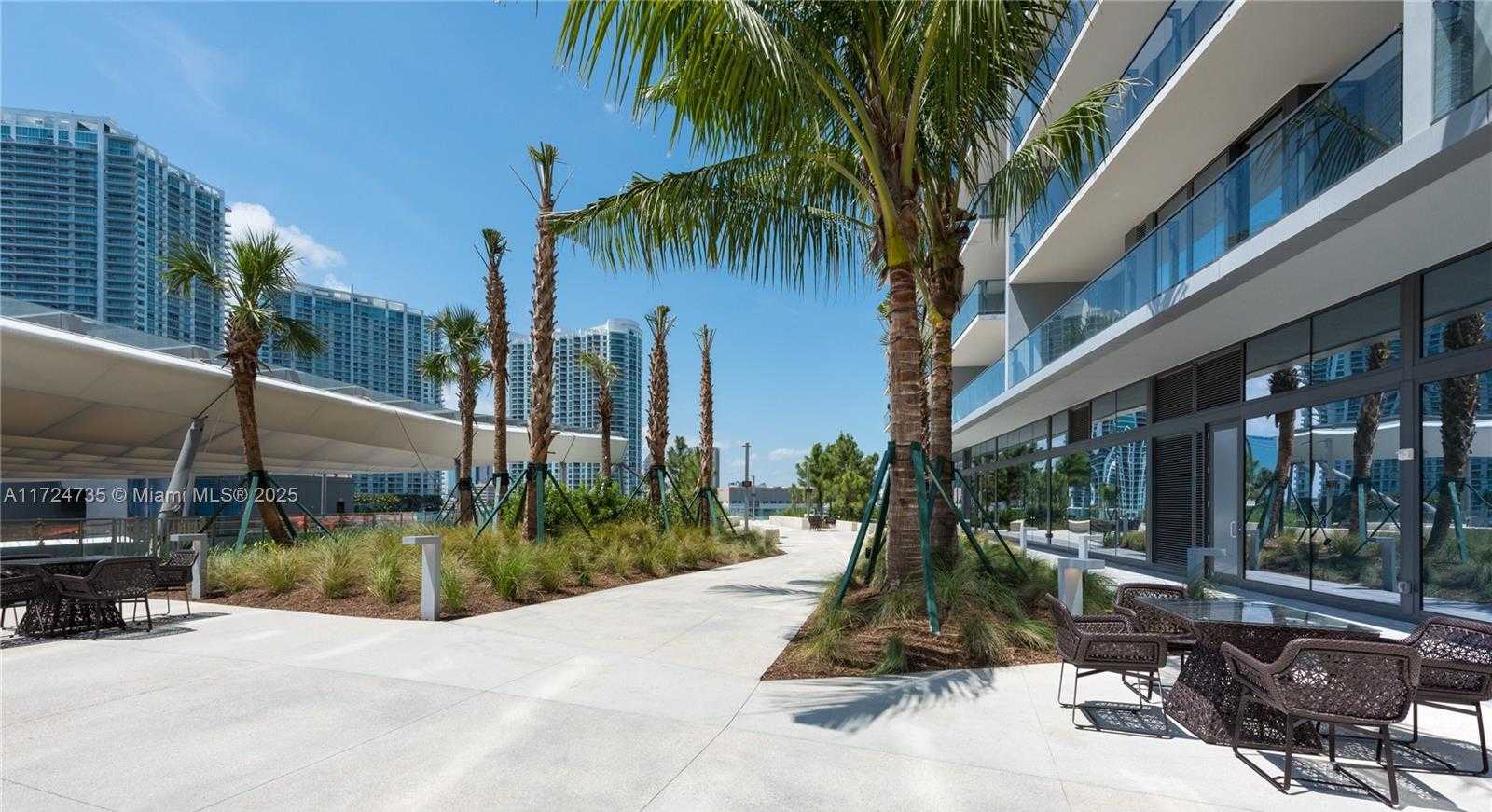 Small Image of 88 SOUTH WEST 7TH ST #3005, Miami Number 39