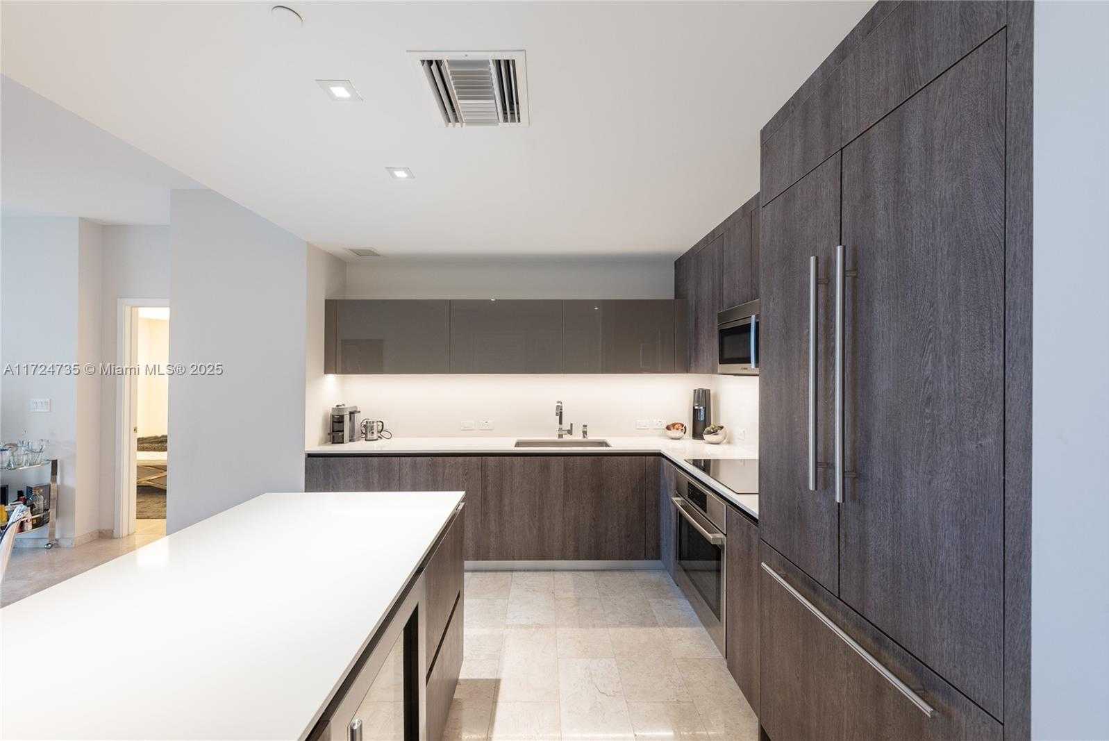 Small Image of 88 SOUTH WEST 7TH ST #3005, Miami Number 8