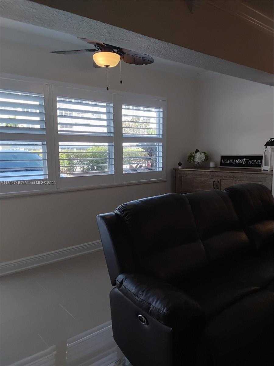 Small Image of 329 SOUTH EAST 3RD ST #105T, Hallandale Beach Number 2