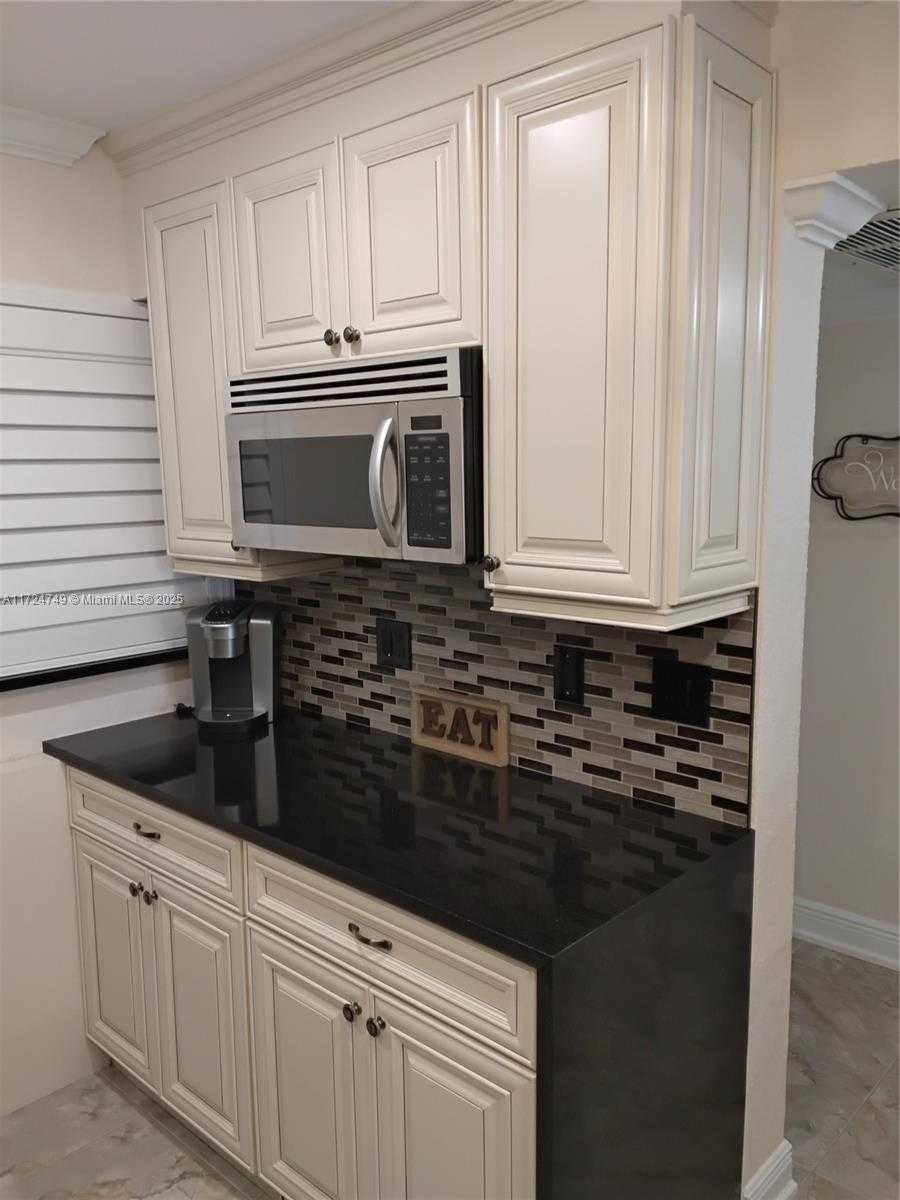 Small Image of 329 SOUTH EAST 3RD ST #105T, Hallandale Beach Number 5