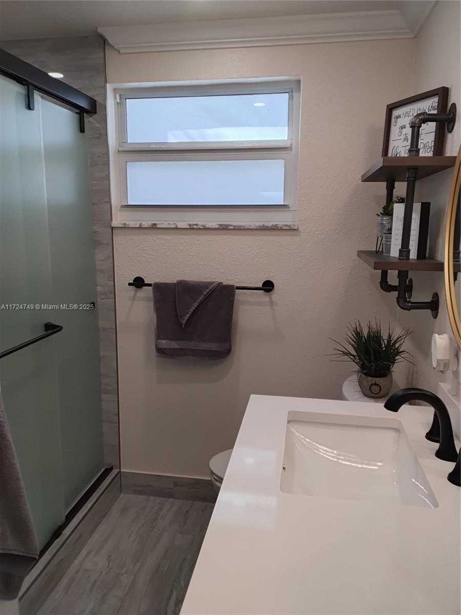 Small Image of 329 SOUTH EAST 3RD ST #105T, Hallandale Beach Number 9