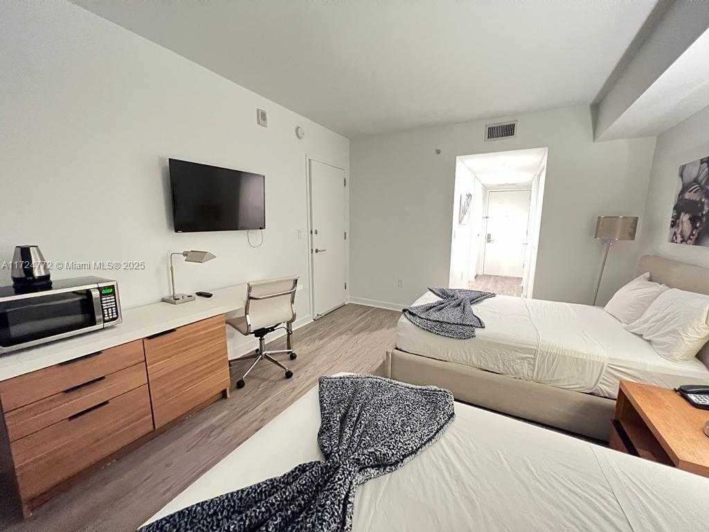 Small Image of 2602 EAST HALLANDALE BEACH BLVD #R2005, Hallandale Beach Number 7