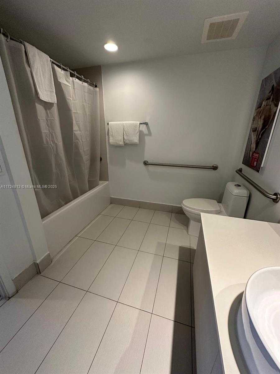 Small Image of 2602 EAST HALLANDALE BEACH BLVD #R1504, Hallandale Beach Number 10
