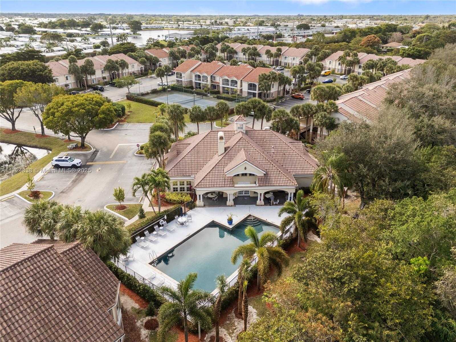Small Image of 815 WEST BOYNTON BEACH BLVD #1-202, Boynton Beach Number 31