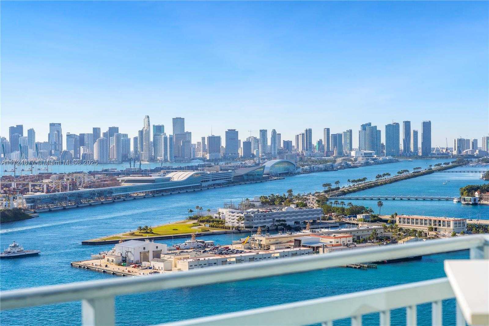 Small Image of 90 ALTON RD #3010, Miami Beach Number 2