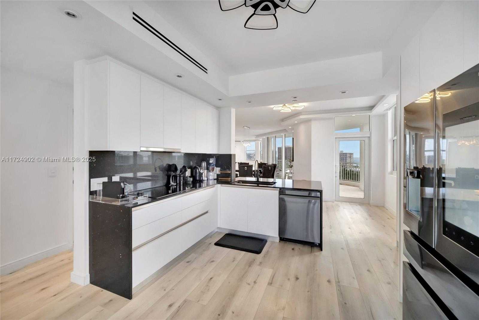 Small Image of 9751 EAST BAY HARBOR DRIVE #PHSB-1604, Bay Harbor Islands Number 14