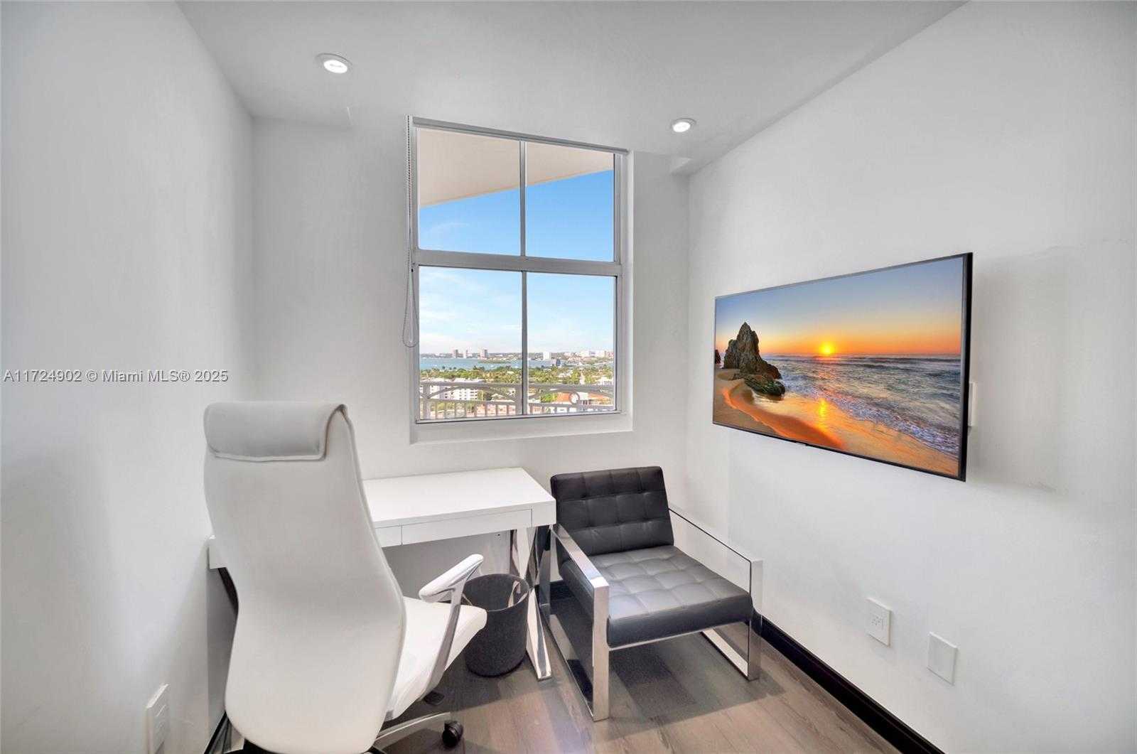 Small Image of 9751 EAST BAY HARBOR DRIVE #PHSB-1604, Bay Harbor Islands Number 34