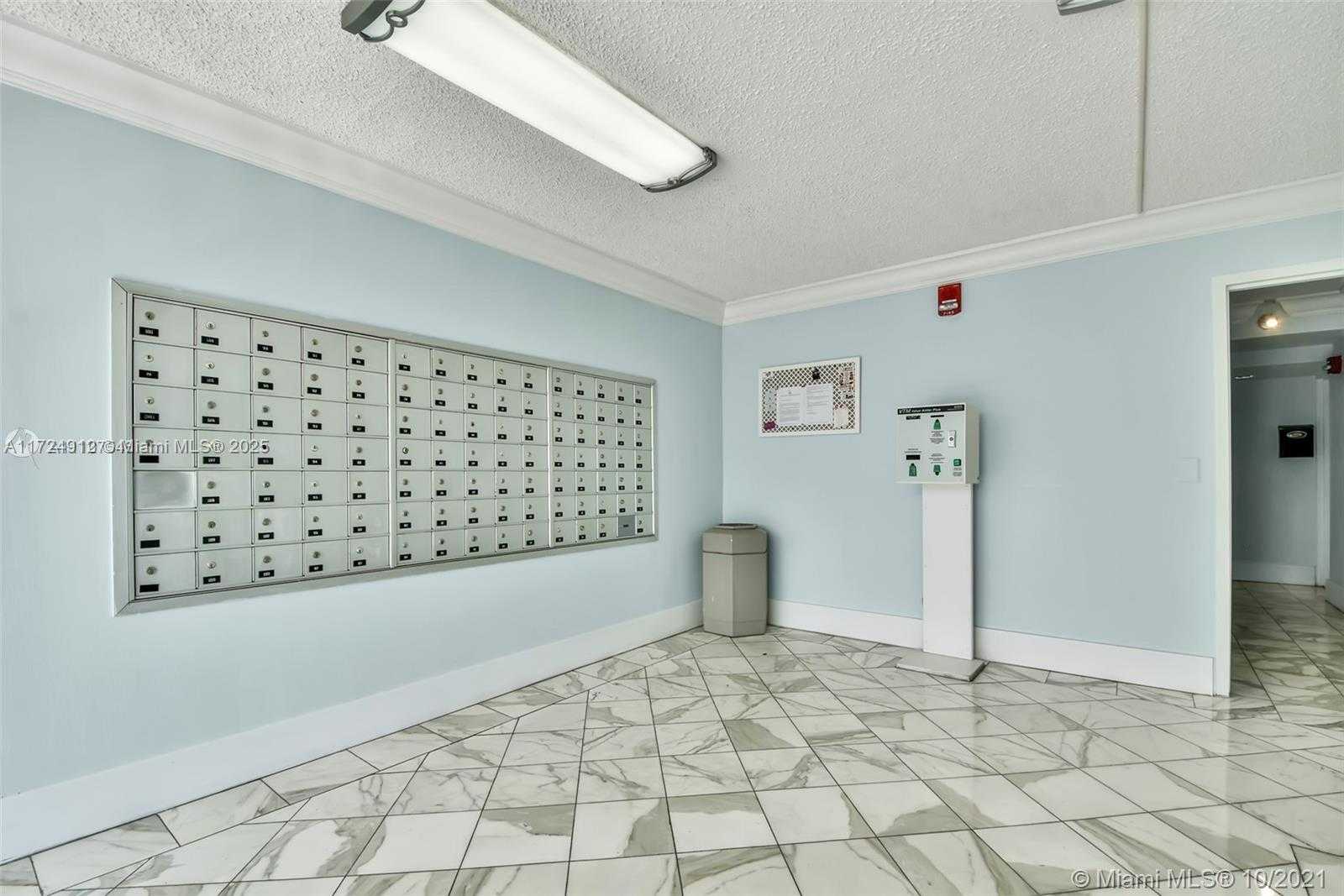 Small Image of 2000 NORTH EAST 135TH ST #510, North Miami Number 17