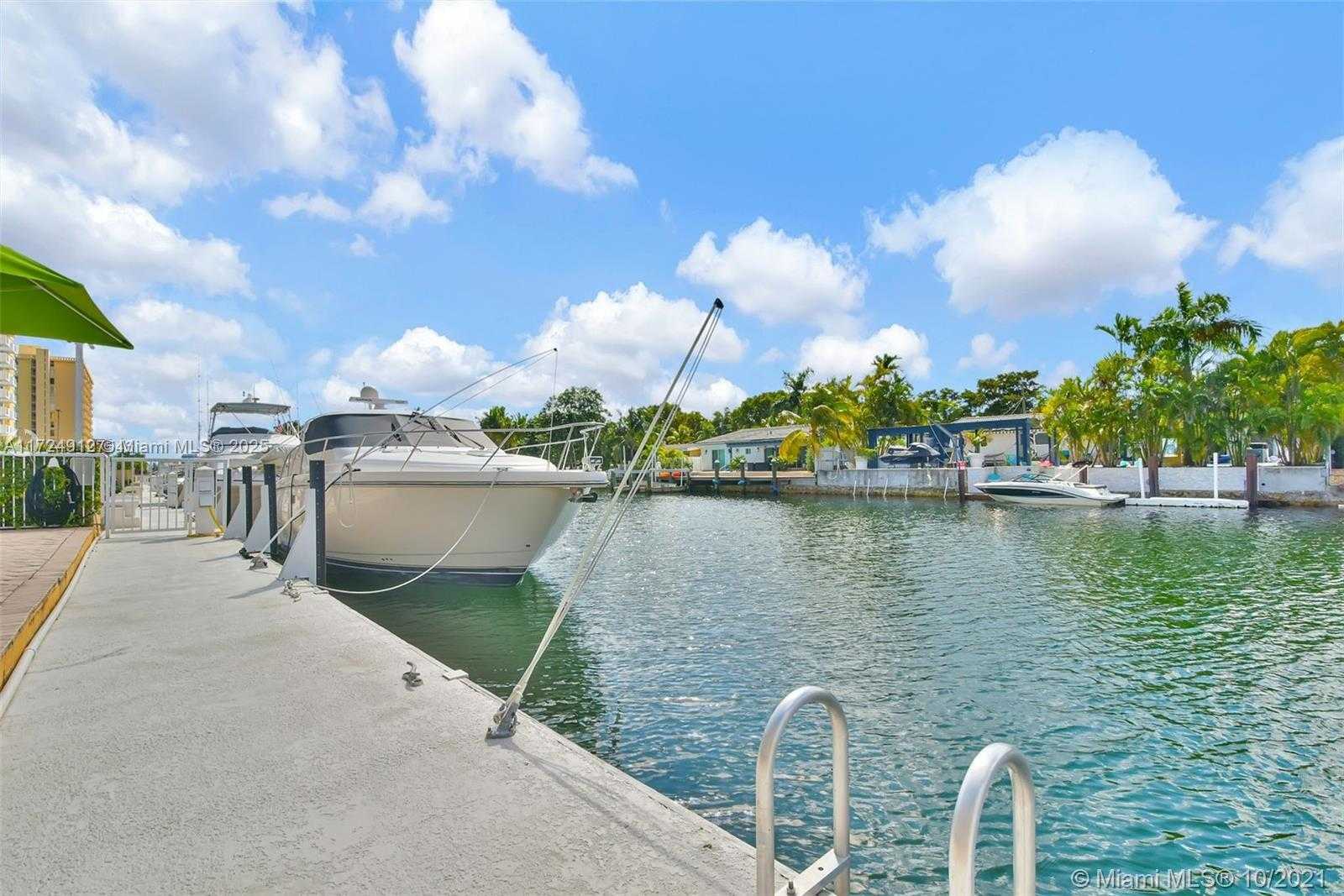 Small Image of 2000 NORTH EAST 135TH ST #510, North Miami Number 19
