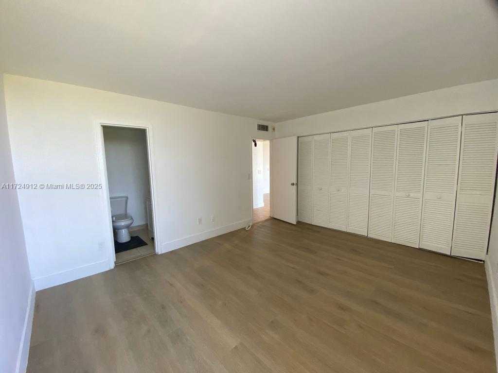 Small Image of 2000 NORTH EAST 135TH ST #510, North Miami Number 6