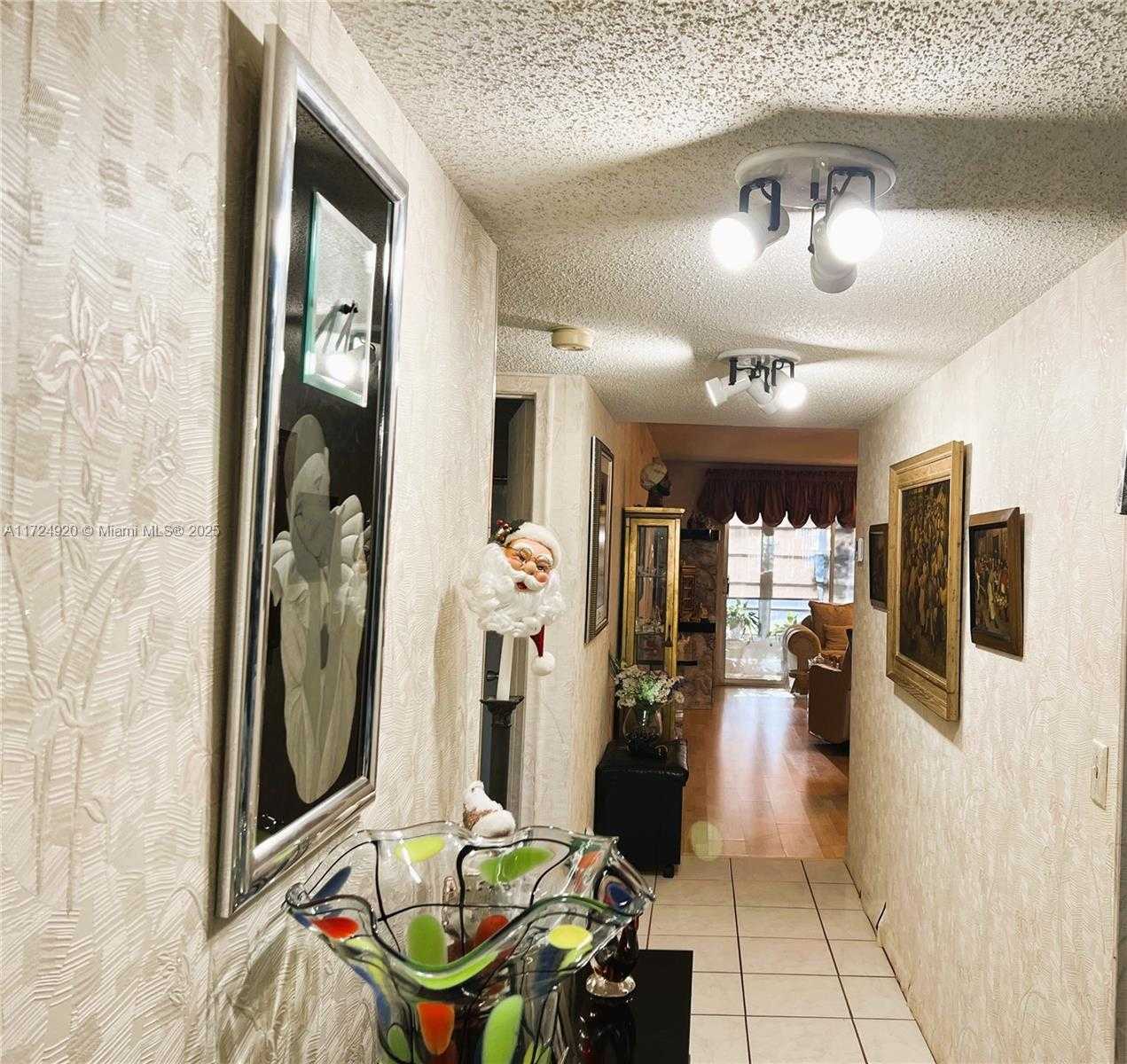 Small Image of 1300 SOUTH WEST 130TH AVE #101F, Pembroke Pines Number 3