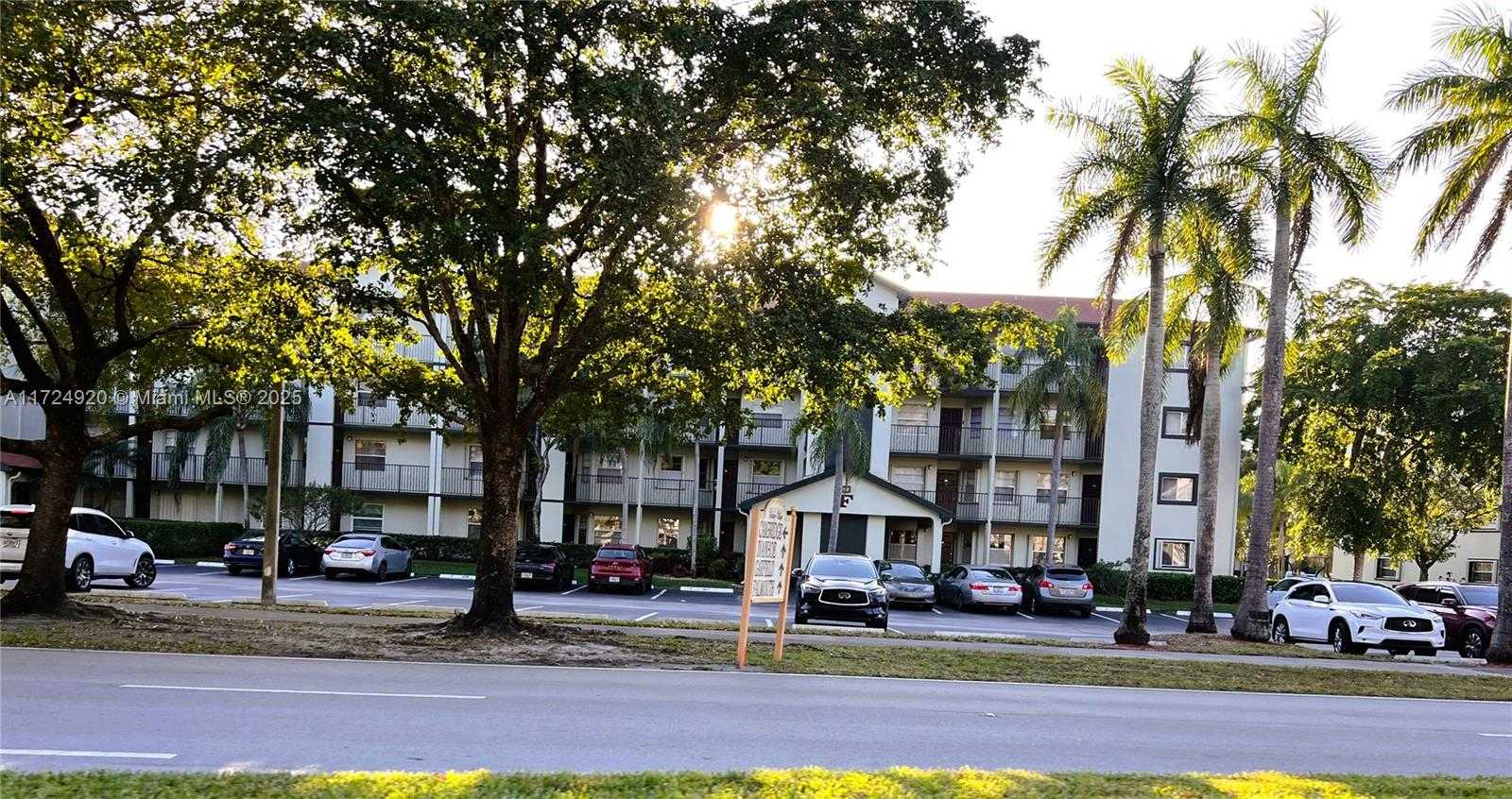 Small Image of 1300 SOUTH WEST 130TH AVE #101F, Pembroke Pines Number 35