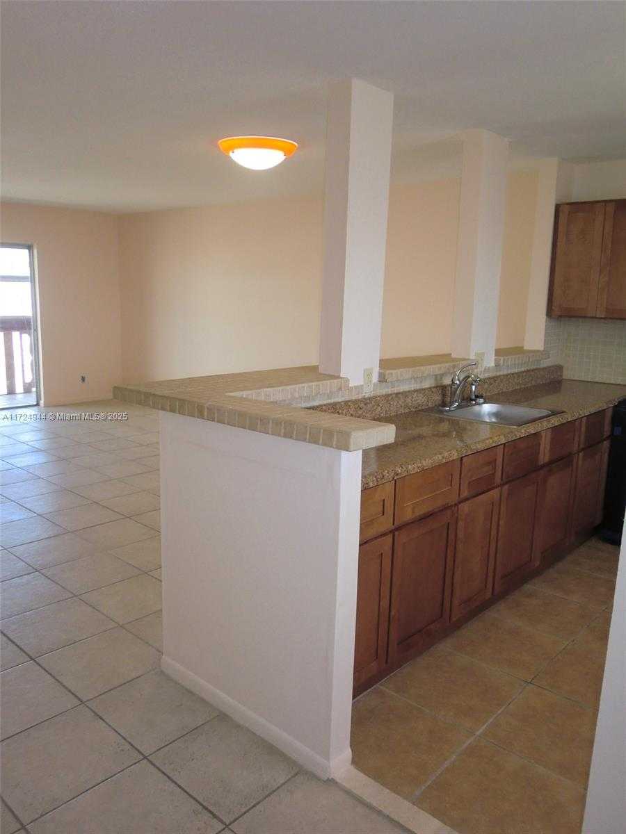 Small Image of 218 NORTH EAST 12TH AVE #507, Hallandale Beach Number 2