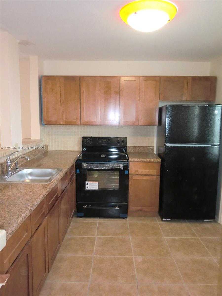 Small Image of 218 NORTH EAST 12TH AVE #507, Hallandale Beach Number 3