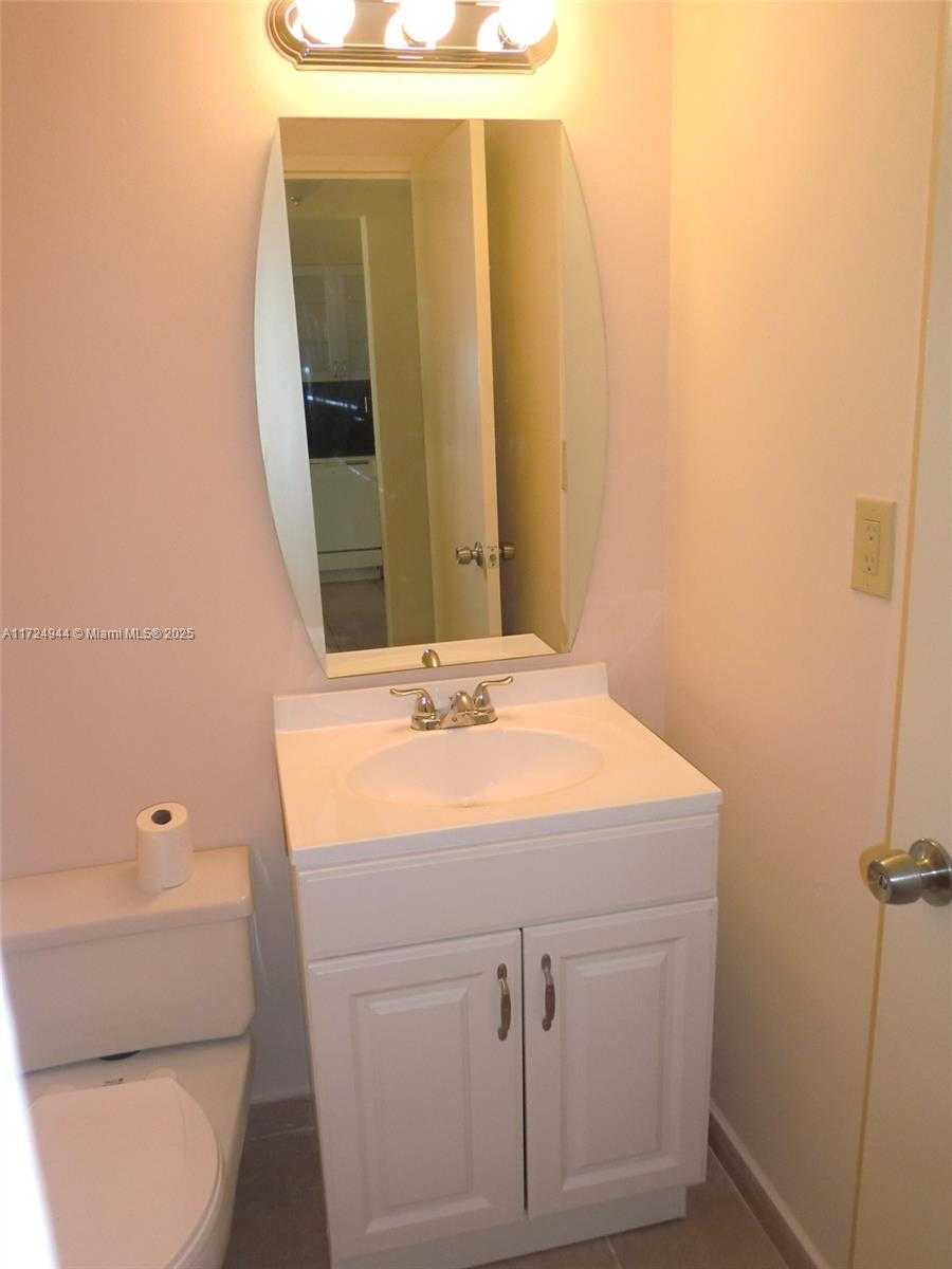 Small Image of 218 NORTH EAST 12TH AVE #507, Hallandale Beach Number 6