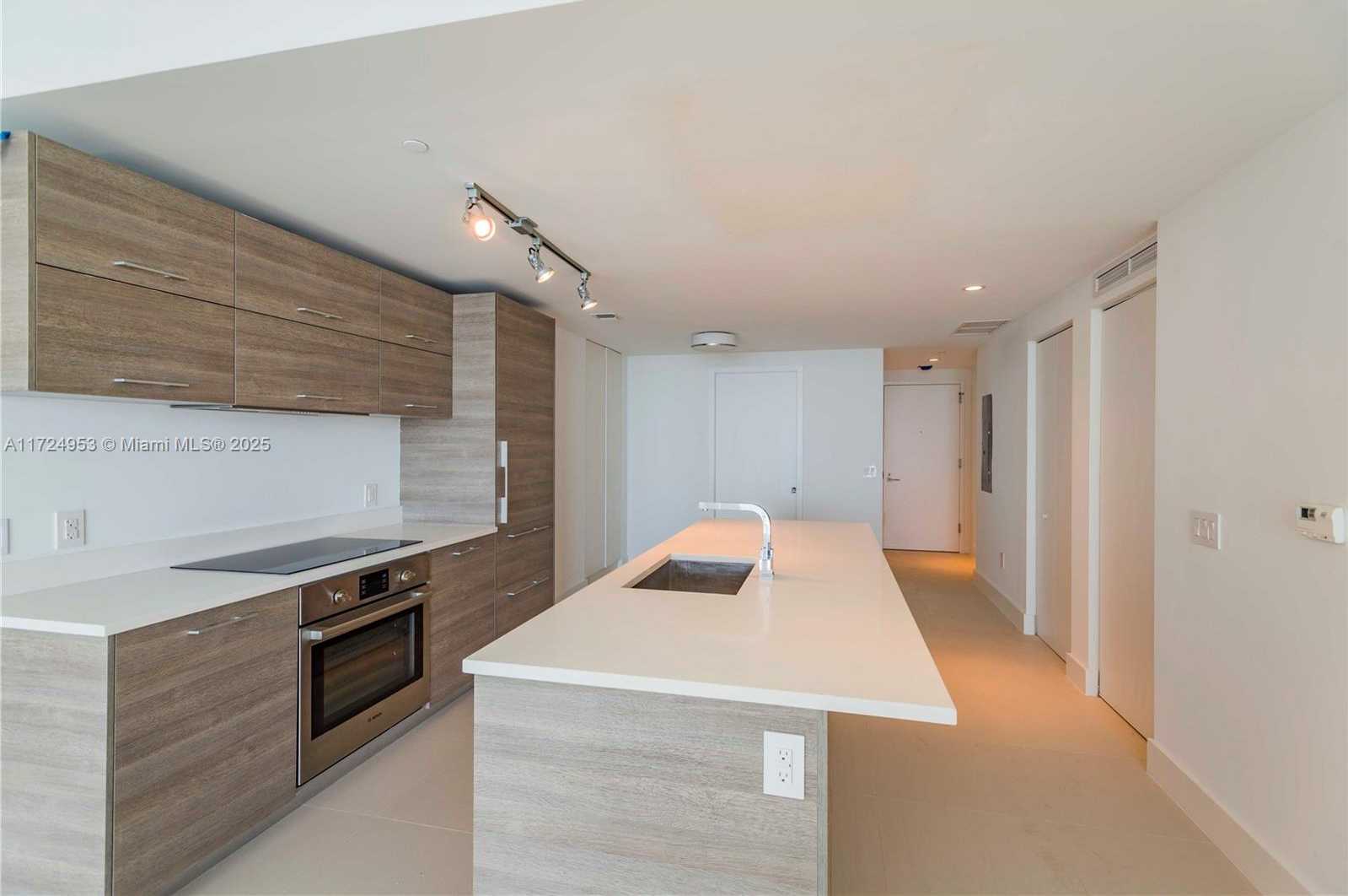 Small Image of 650 NORTH EAST 32 ST #2703, Miami Number 10