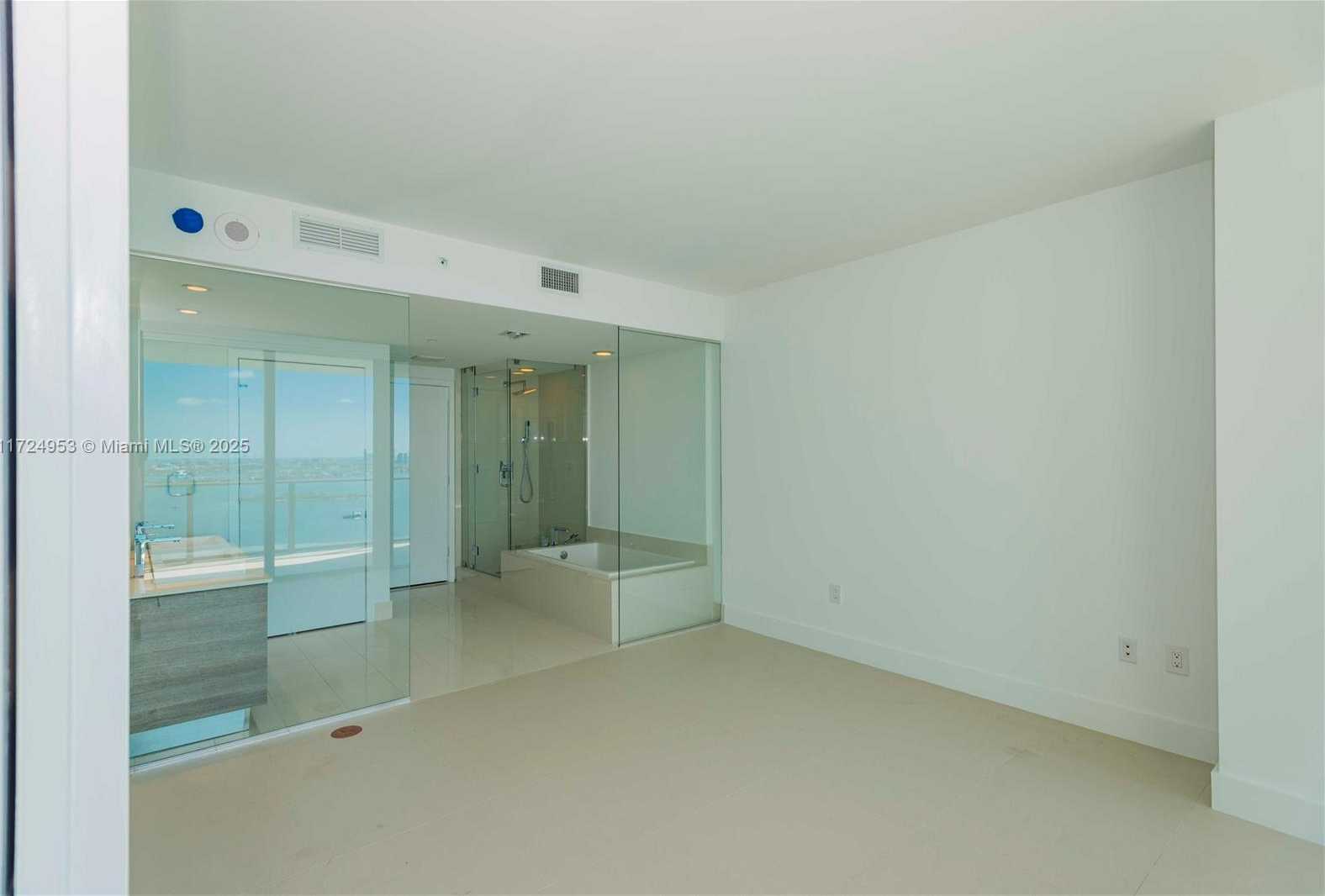 Small Image of 650 NORTH EAST 32 ST #2703, Miami Number 5