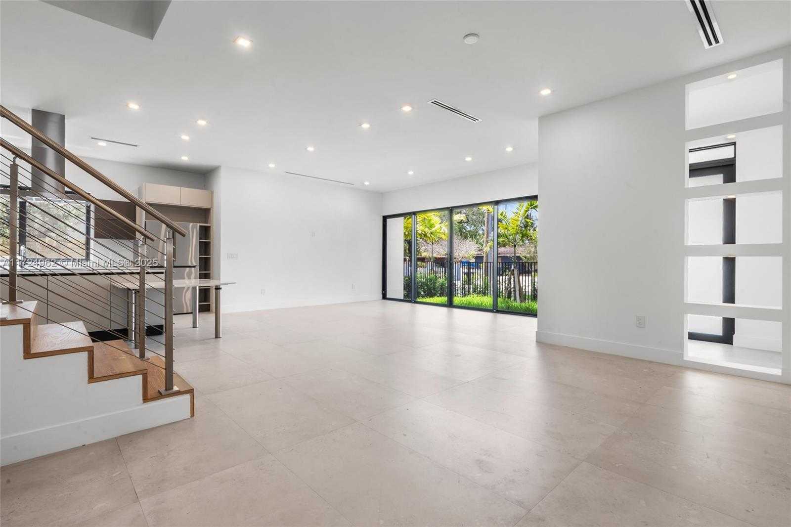 Small Image of 724 SOUTH WEST 8TH WAY #724, Fort Lauderdale Number 16