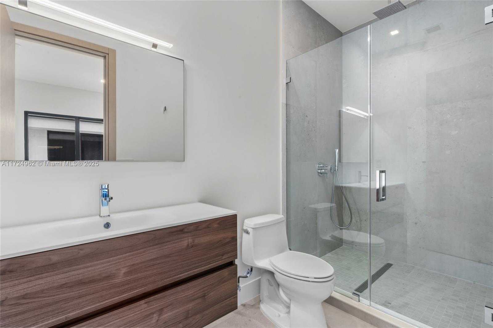 Small Image of 724 SOUTH WEST 8TH WAY #724, Fort Lauderdale Number 33