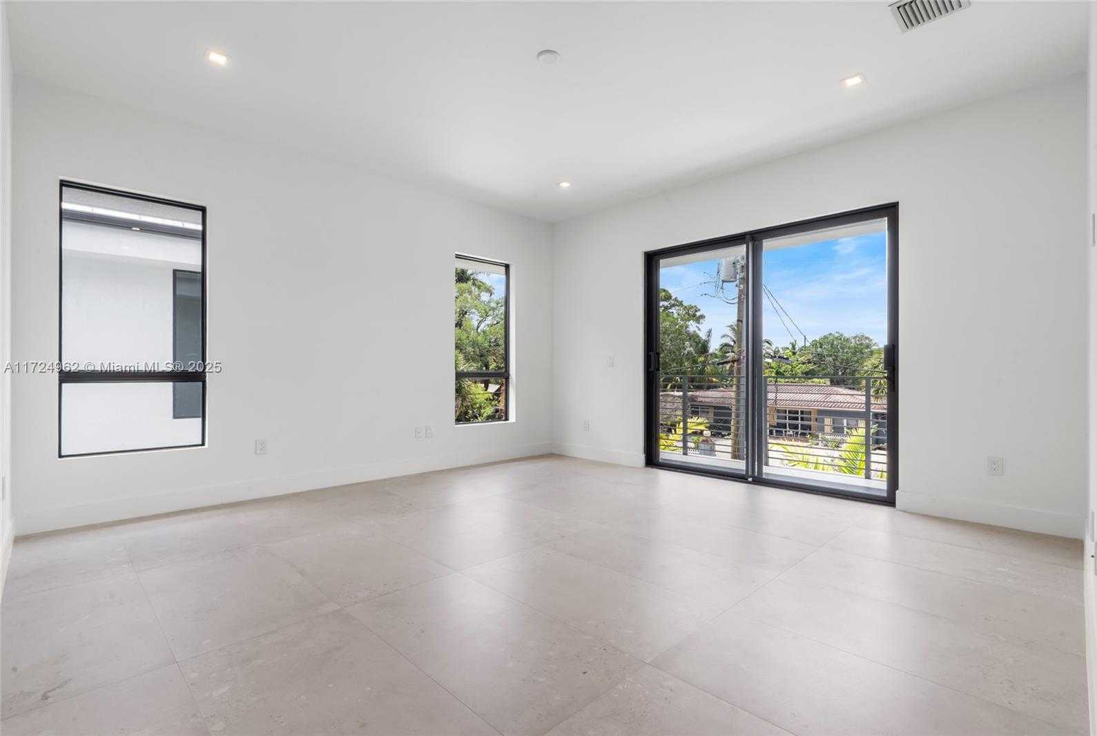 Small Image of 724 SOUTH WEST 8TH WAY #724, Fort Lauderdale Number 37