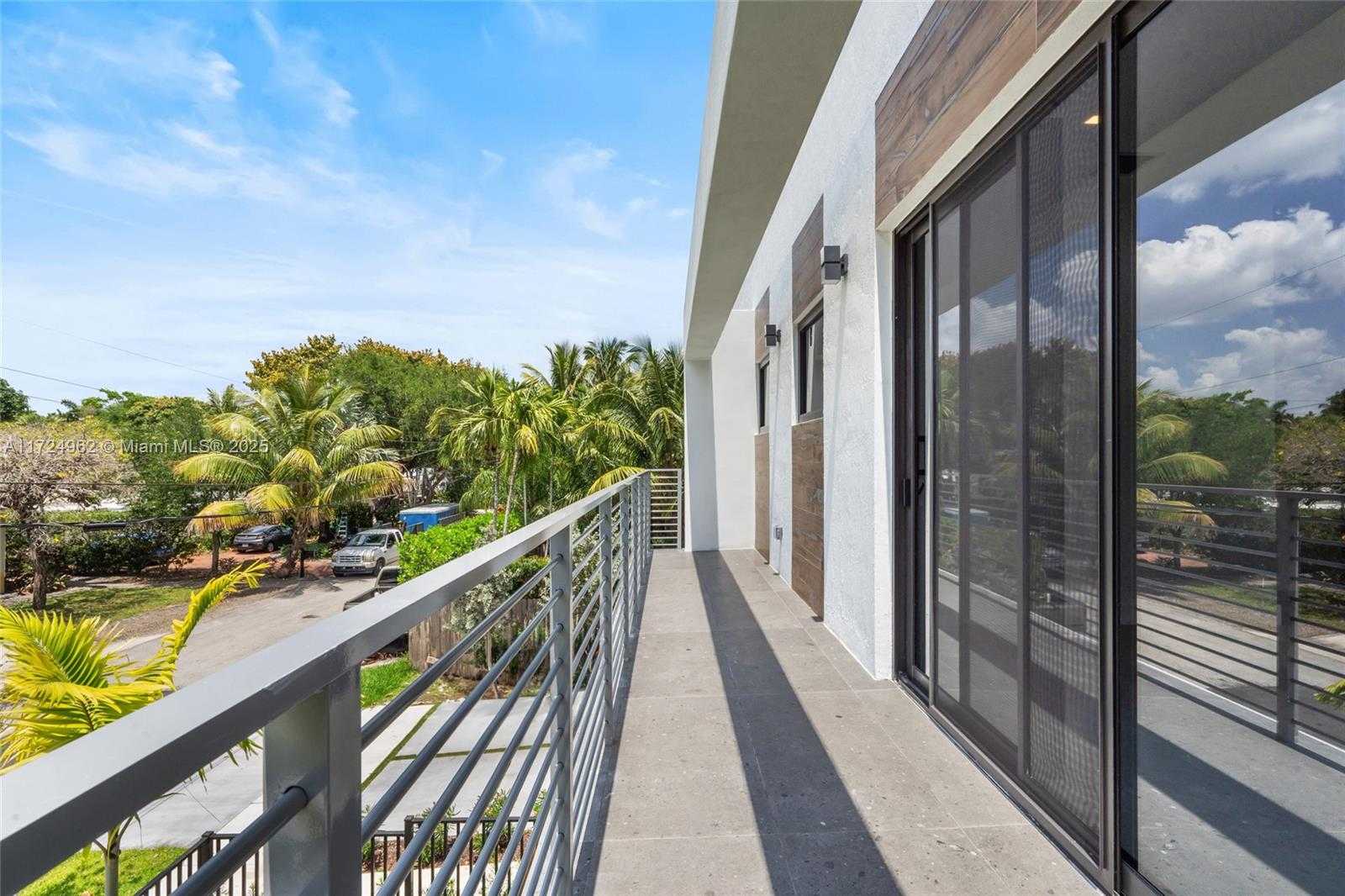 Small Image of 724 SOUTH WEST 8TH WAY #724, Fort Lauderdale Number 41