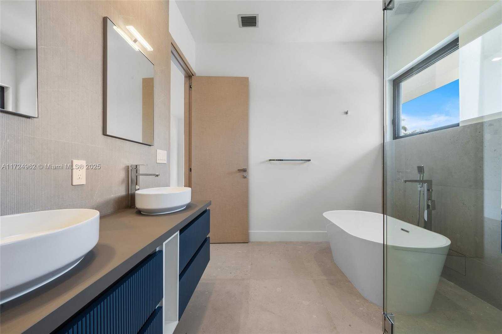 Small Image of 724 SOUTH WEST 8TH WAY #724, Fort Lauderdale Number 45