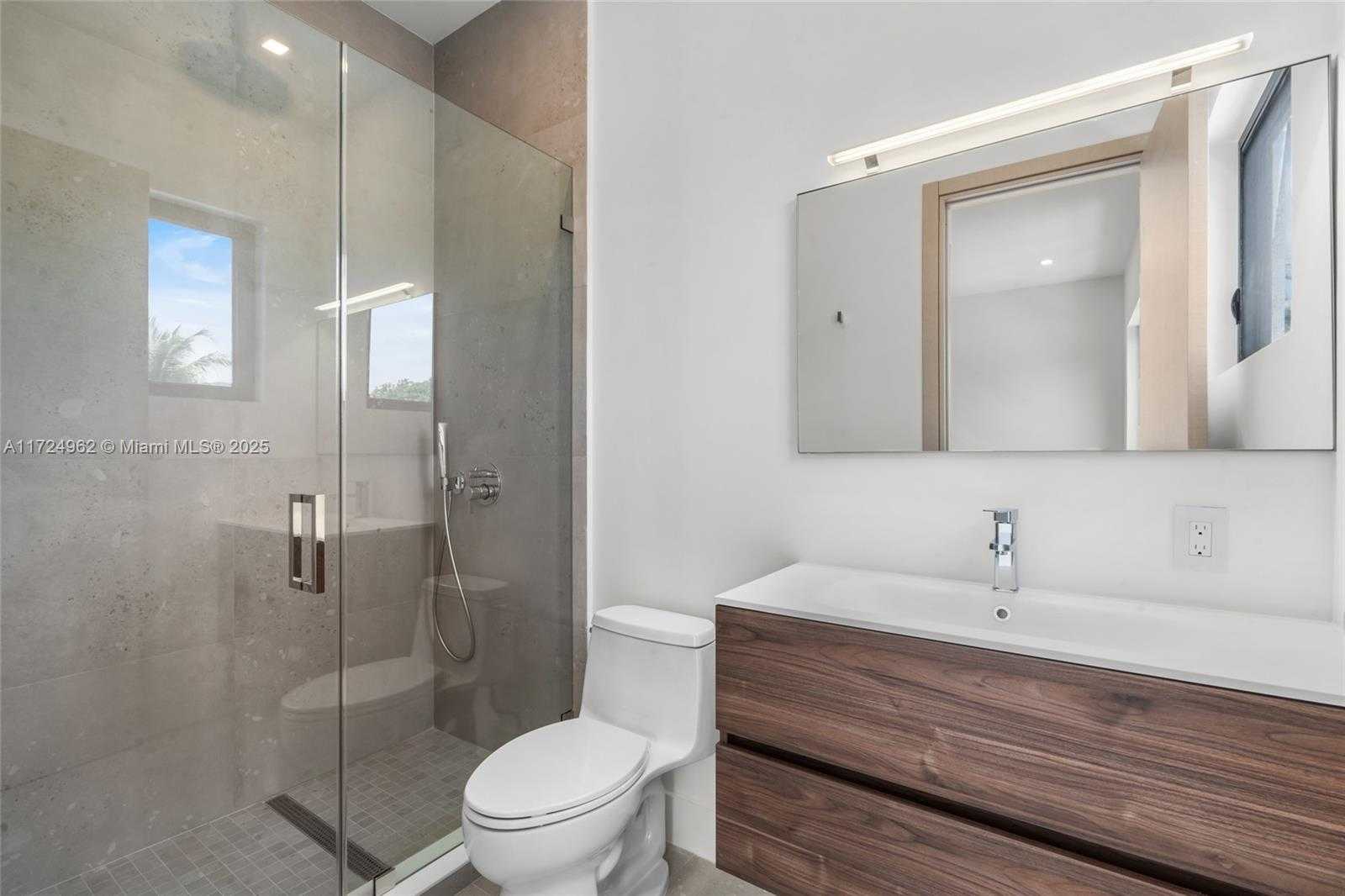 Small Image of 724 SOUTH WEST 8TH WAY #724, Fort Lauderdale Number 57