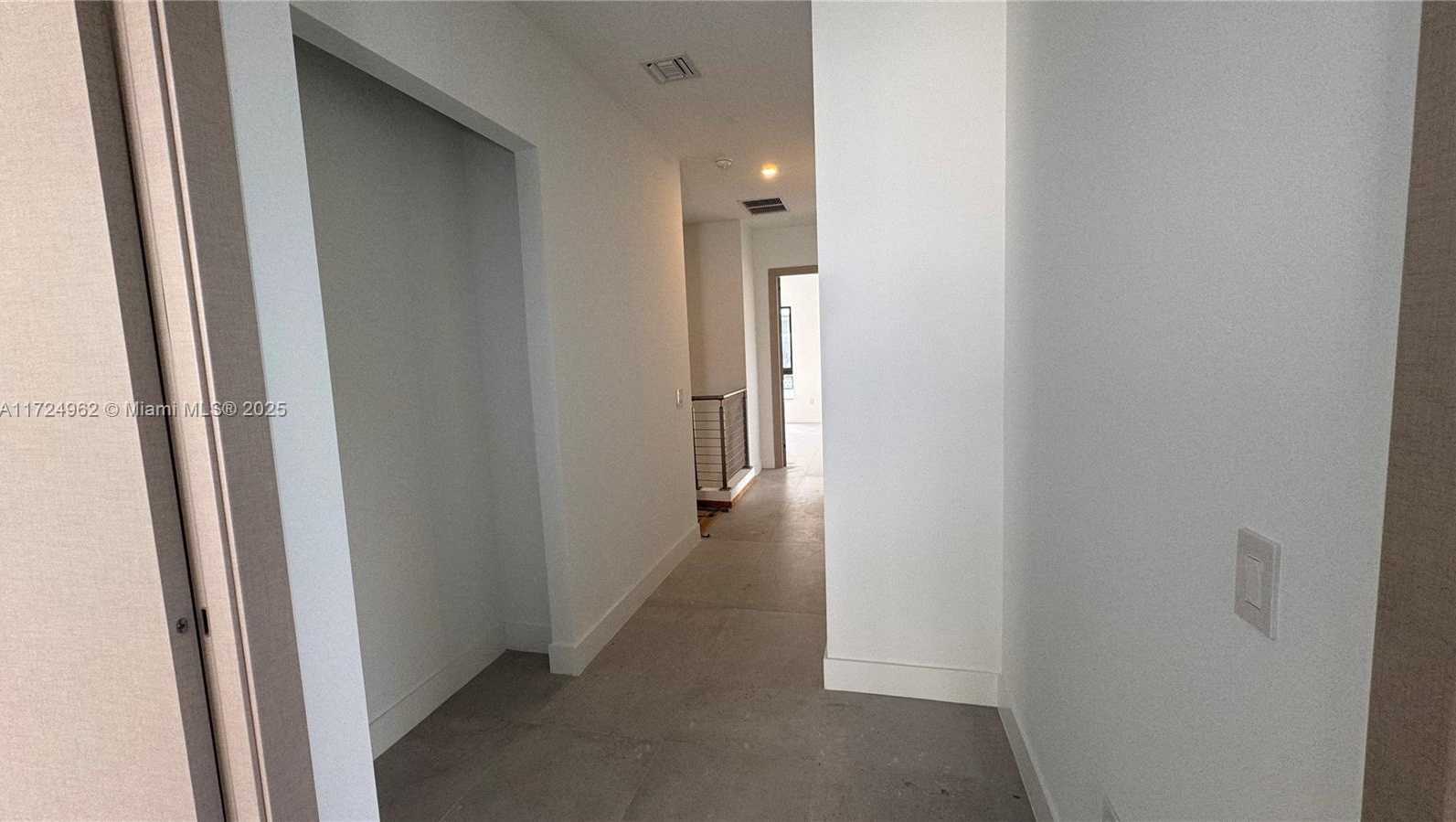 Small Image of 724 SOUTH WEST 8TH WAY #724, Fort Lauderdale Number 66
